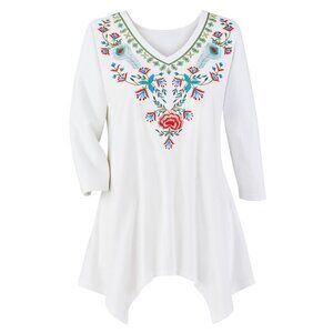 New XXL White Embroidered Geometric & Floral V-Neck SharkBite Knit Tunic